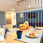 شقة Nautilus Holidays *
